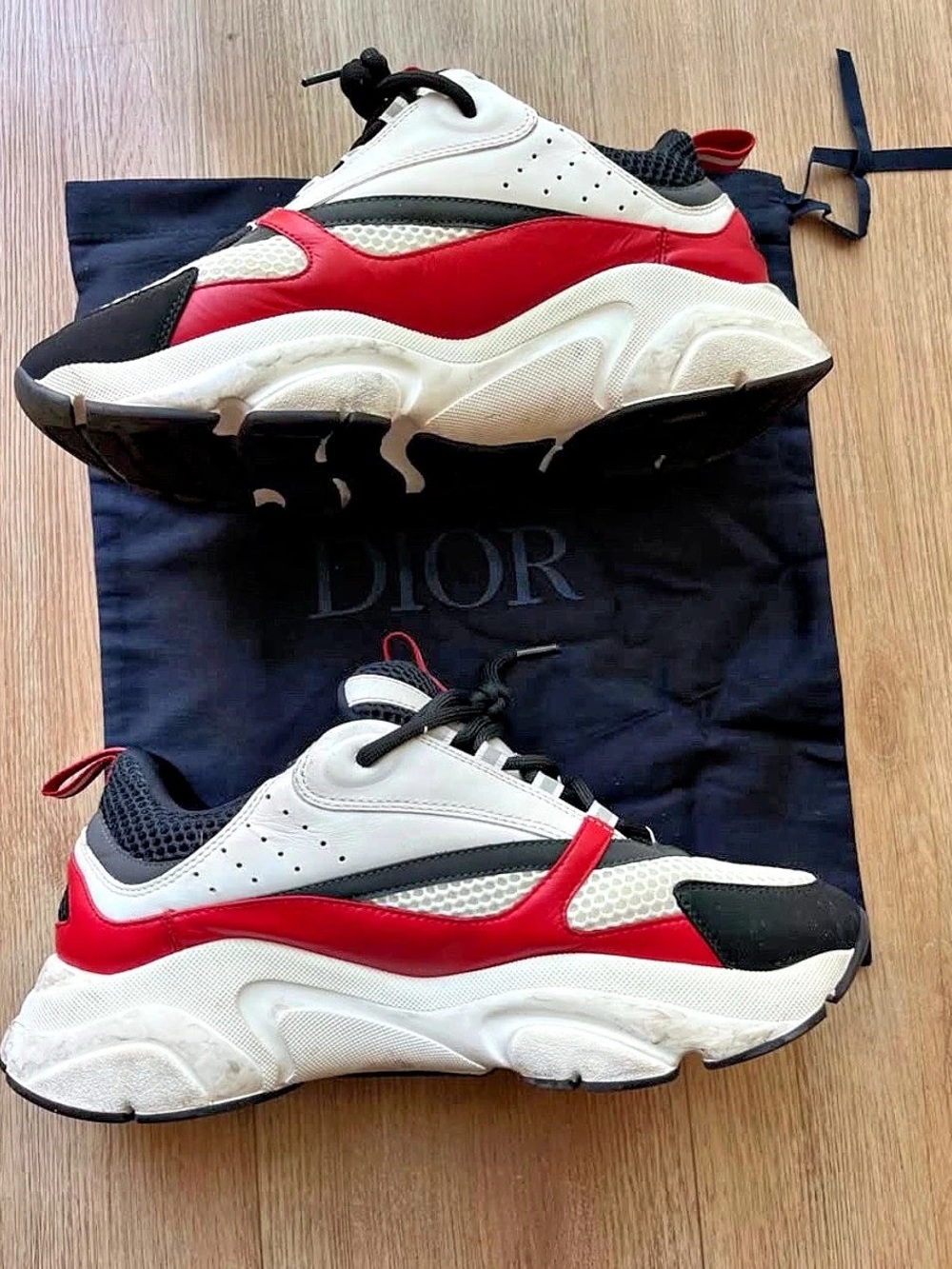 Dior B22 Sneaker White Black Red Sneakers White & Red EU 44